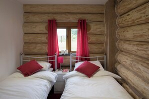 Cabin - Traditional Scandinavian/north American Log Home (Ripon)