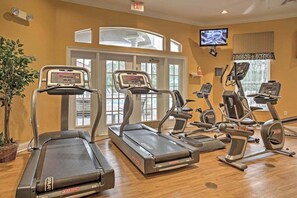 Fitness facility - Emerald Island Studio with Amenities (Kissimmee)