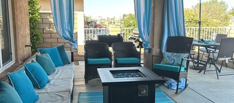 Driftwood Cove Lake House – Waterfront, Pet-Friendly, Private Dock in Helendale