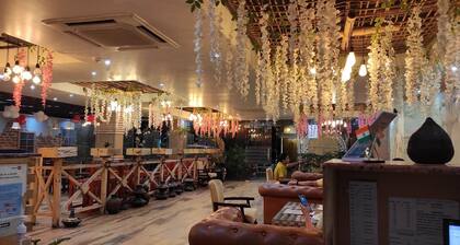 HOTEL YUGANTAR & BANQUETS