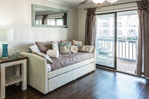 TV - Nautical SeaStar North Beach (Tybee Island)