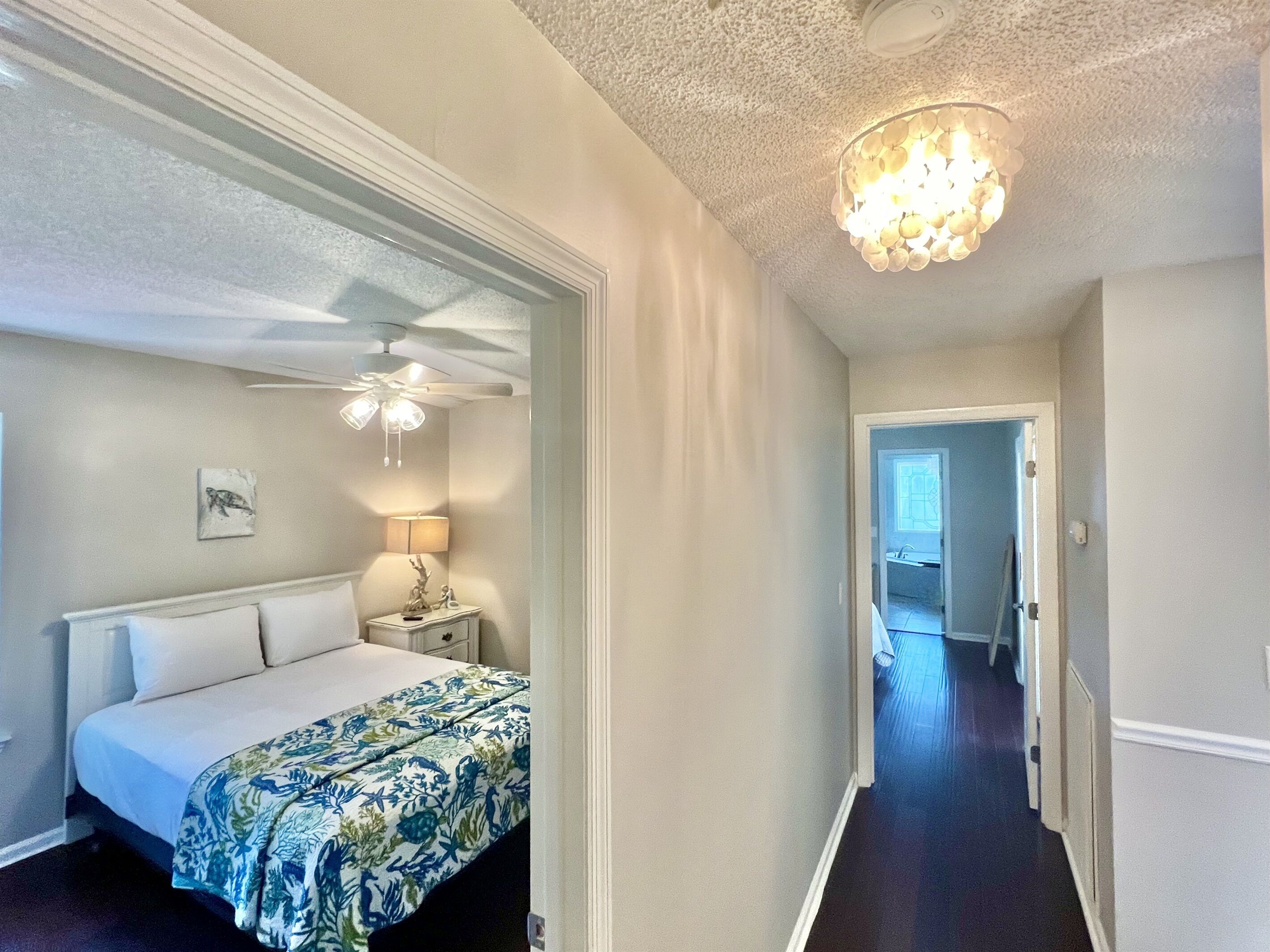 3 chambres, fer et planche à repasser, Wi-Fi gratuit, draps fournis