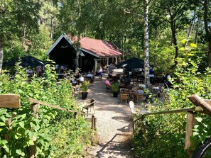 Servei de restauració a l'aire lliure