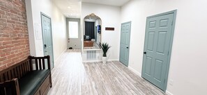 Interior - 115#303 / Vintage Meets Modern: Contemporary Loft (Dubuque)