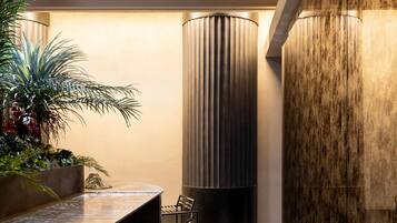 Tägliches inbegriffenes kontinentales Frühstück