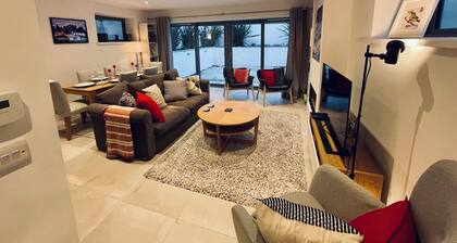 Hathaway Gardens, West Ealing, London