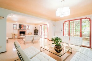 Interior - Villa dei Glicini 8+2, Emma Villas (Grottaglie)