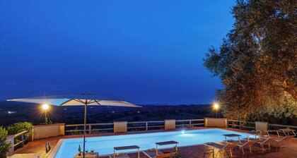 Casale Ombrone 11, Emma Villas
