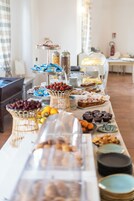 Desayuno buffet incluido todos los días