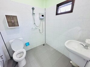 Bathroom - Peaceful house in Naiharn (Rawai)