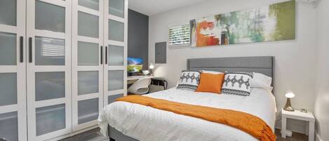 1 bedroom, desk, iron/ironing board, travel cot