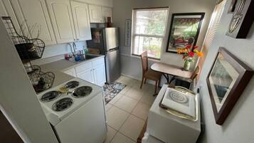 Microwave, oven, stovetop, coffee/tea maker