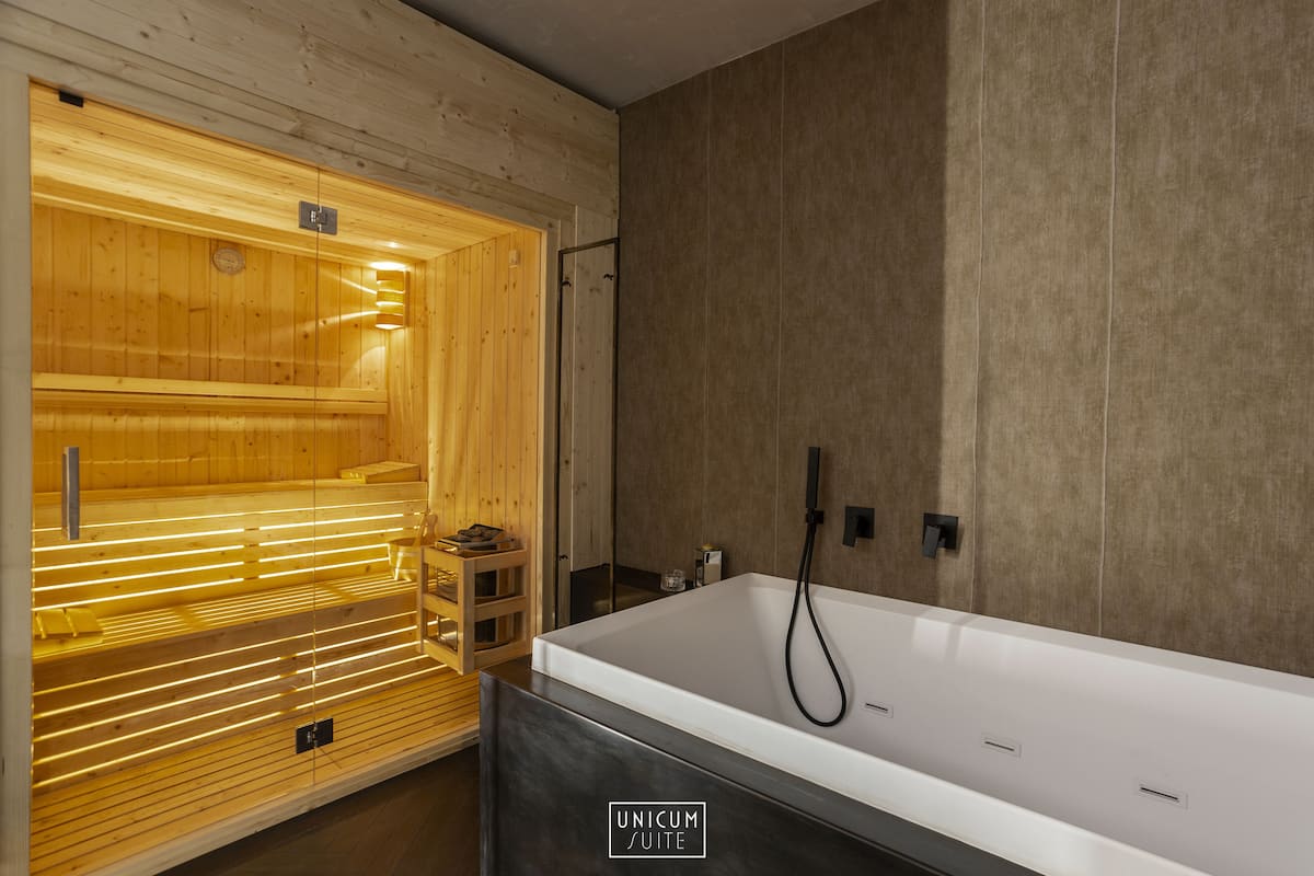 Deluxe-suite - 1 kingsize-seng med sovesofa - tekøkken - byudsigt | Allergivenligt sengetøj, dundyner, senge med topmadrasser