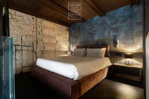 高级套房, 1 张特大床和 1 张沙发床, 简易厨房, 城市景观 | 防过敏的被褥、羽绒被、加厚床垫、迷你吧（备有免费物品）