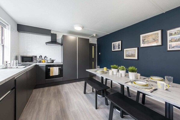 Shared kitchen - For Students Only Regents Court in Leicester (Leicester)