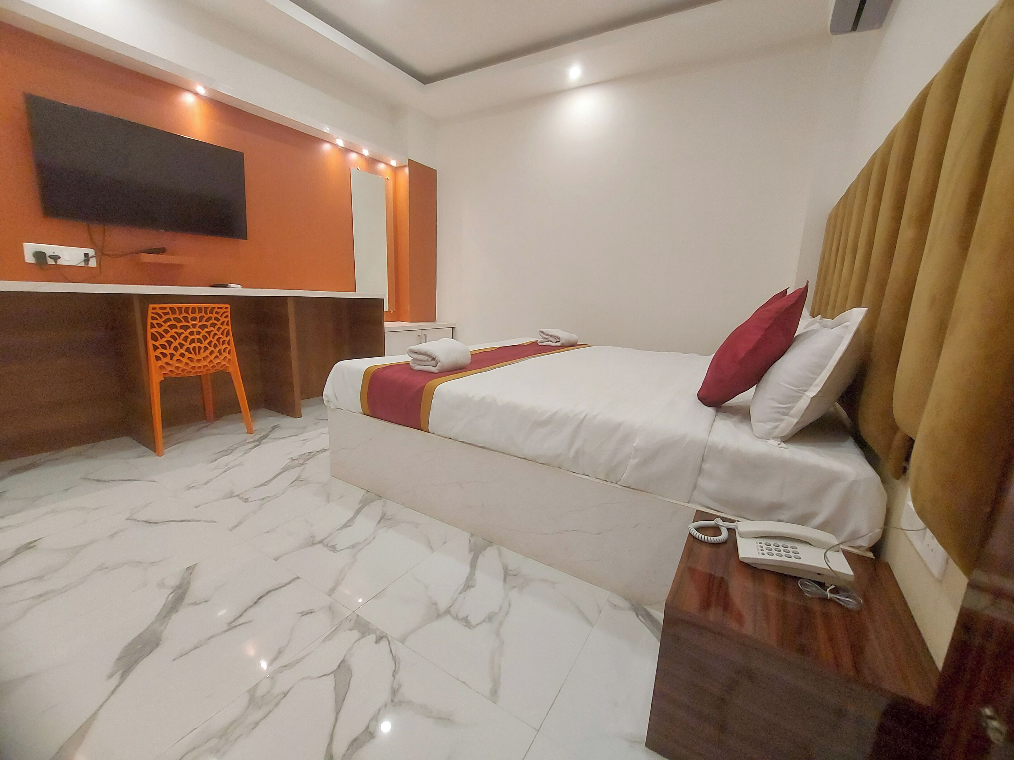 Family Suite, Garden View | Desk, laptop workspace, soundproofing, iron/ironing board