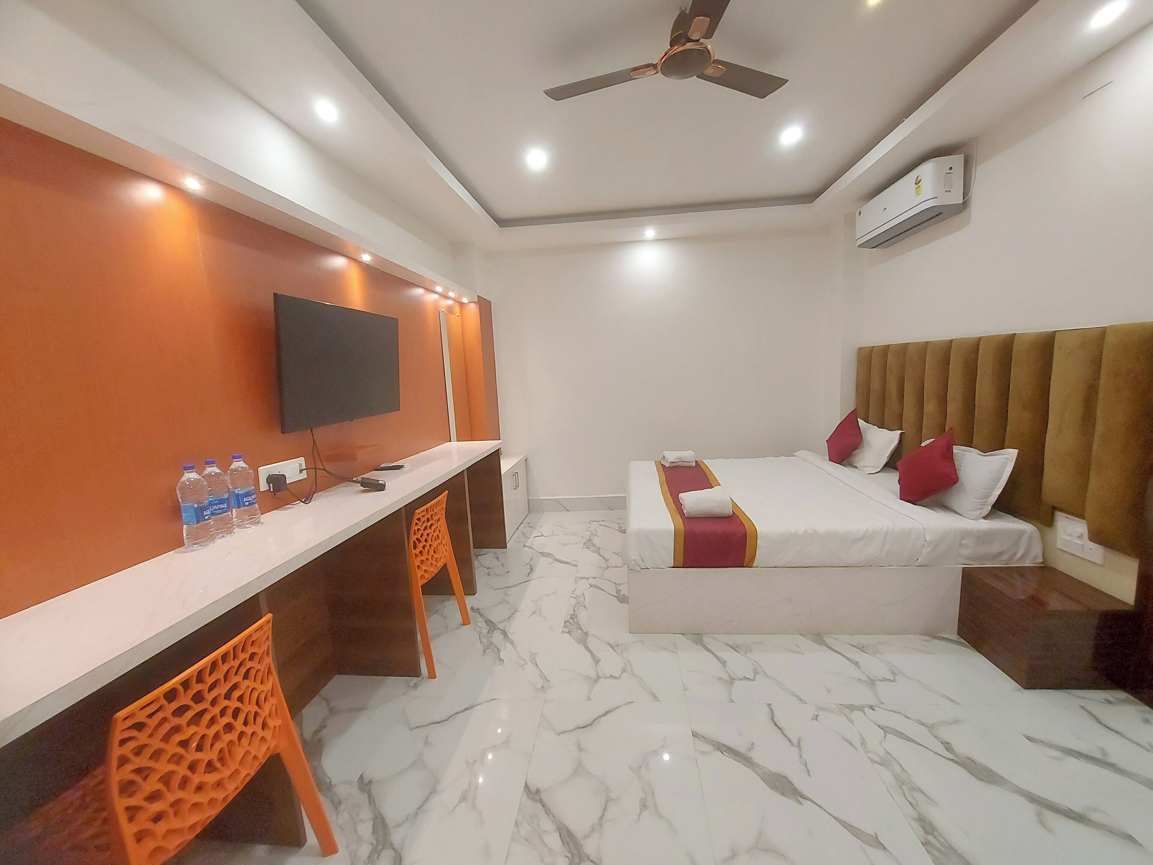 Family Suite, Garden View | Desk, laptop workspace, soundproofing, iron/ironing board