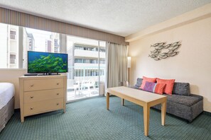 Una televisión, un reproductor de DVD