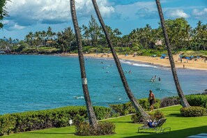 Una spiaggia nelle vicinanze