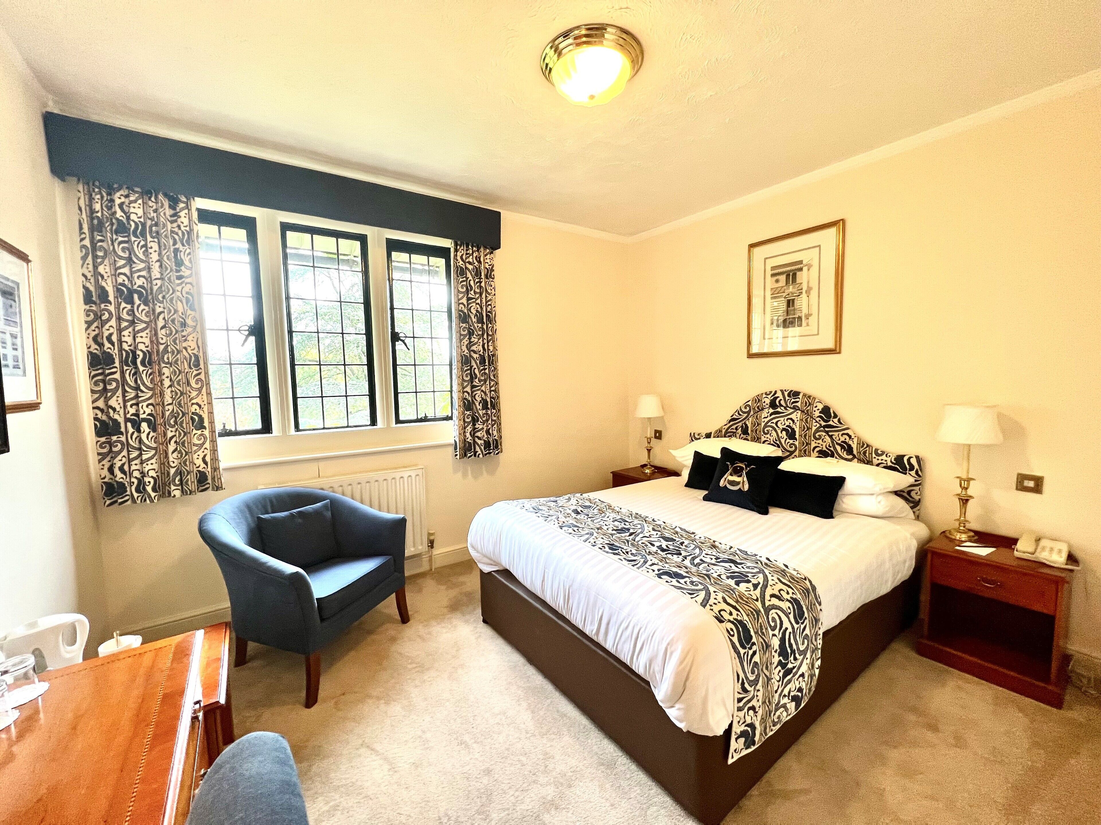 Standard Double Room | Premium bedding, individually decorated, individually furnished, desk