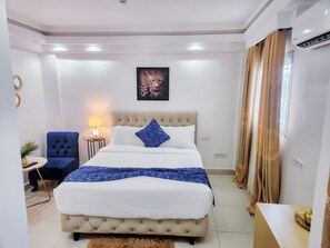 1 habitación, wifi y ropa de cama