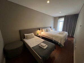 1 bedroom, iron/ironing board, WiFi, bed sheets - New Oporto São Bento - Superior (Porto)
