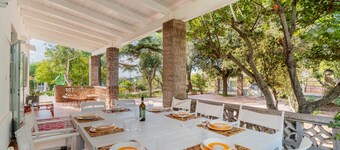 Villa Nuvole Bianche con Piscina by Wonderful Italy