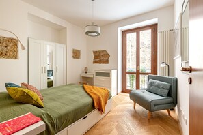 Fer et planche à repasser, Wi-Fi gratuit, draps fournis