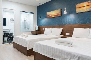 Phòng dành cho gia đình, ban công, quang cảnh biển | Bộ trải giường bằng vải cotton Ai Cập, bộ đồ giường cao cấp 