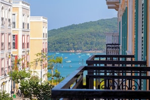 Familierom, balkong, havutsikt | Sengetøy i egyptisk bomull og sengetøy av topp kvalitet