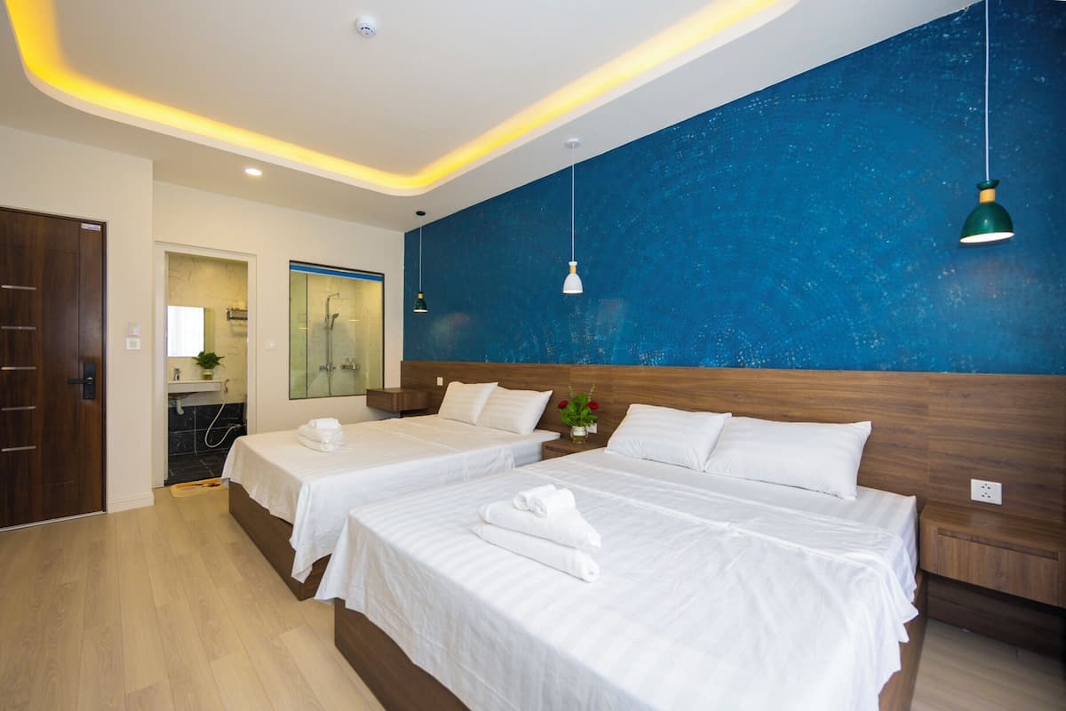 Egyptian cotton sheets, premium bedding, memory-foam beds, free minibar