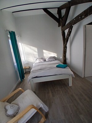 3 bedrooms, desk, iron/ironing board, travel cot - House with garden, ideal for families, Catus (Catus)