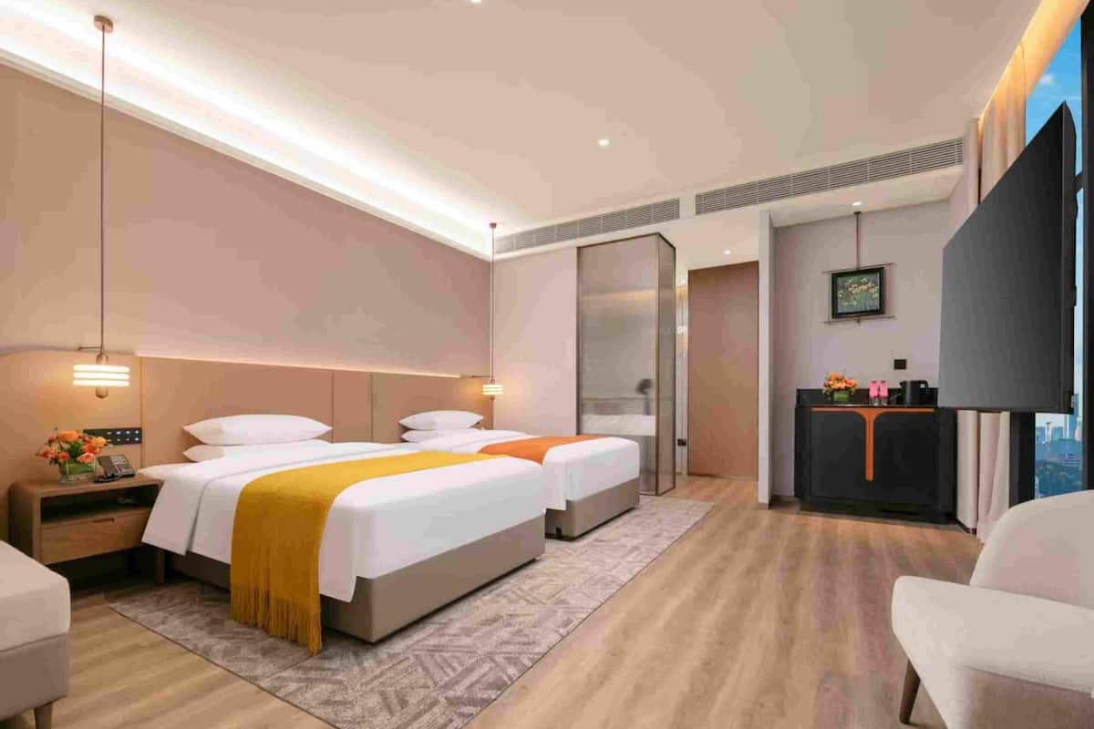 Deluxe Room, Multiple Beds (Super)