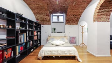 1 chambre, fer et planche Ă repasser, lit parapluie, Wi-Fi