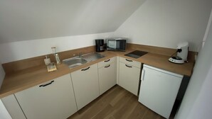 Unclassified image, 3 of 6, button - Studio chic l'Auvétia (Arnage)