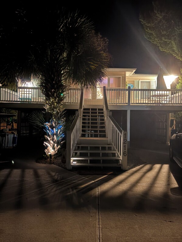 Property grounds - Golf cart included “Only Young Once” 900 feet from 🏖️ (Edisto Beach)