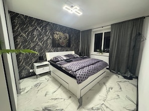 2 dormitorios, tabla de planchar con plancha, wifi y ropa de cama