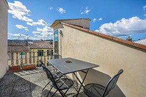 Apartment, City View | Terrace/patio - Bright Last-Floor Apartment with Terrace (Florence)