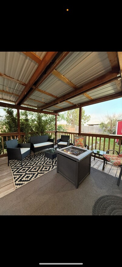 Rustic Charm near Trails & Brews - Pet Friendly enclosed Yard