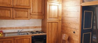 Apartment with fireplace near the Vauban City