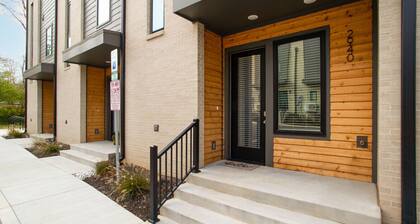 Modern Cityscape - Downtown Knoxville