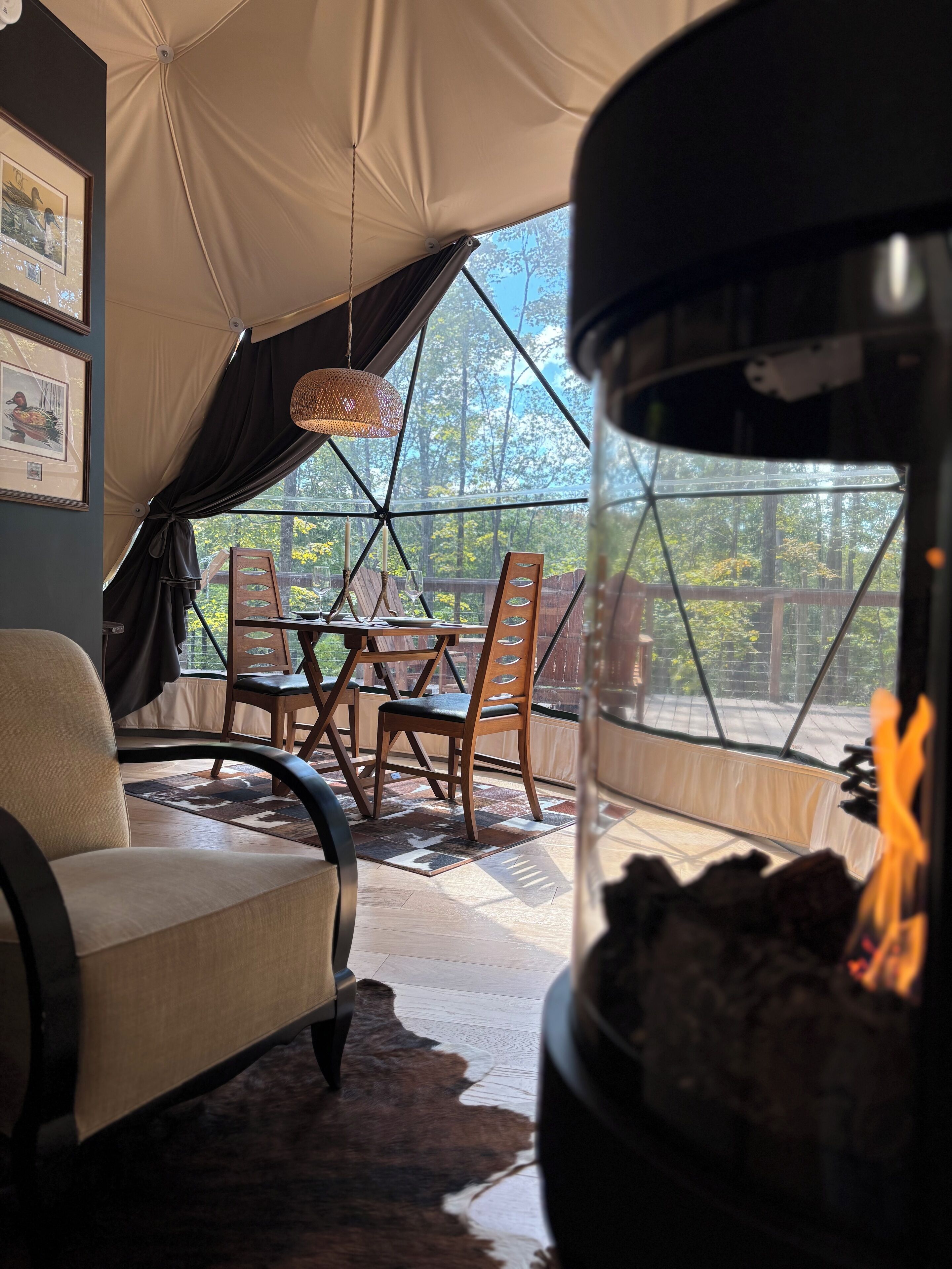 The Riverview Dome | 起居區 | 壁爐、地暖系統