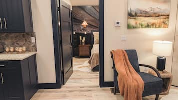 1 habitación, escritorio, tabla de planchar con plancha y wifi gratis