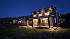 Exterior - Cabin 15 One Bed Modern Luxury w Hot Tub (Davis)