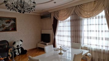 豪華公寓, 露台, 城市景 | 2 間睡房、隔音、熨斗/熨衫板、免費 Wi-Fi