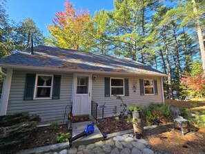 Exterior - Nestled along the coastline of the Atlantic welcome to Lilyhill bayside retreat! (Oak Bay)