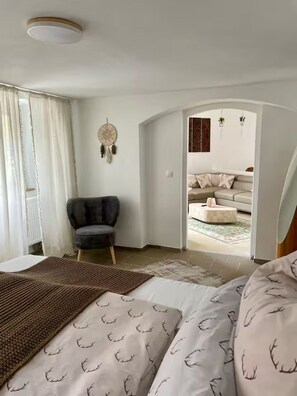 1 bedroom, desk, iron/ironing board, free WiFi