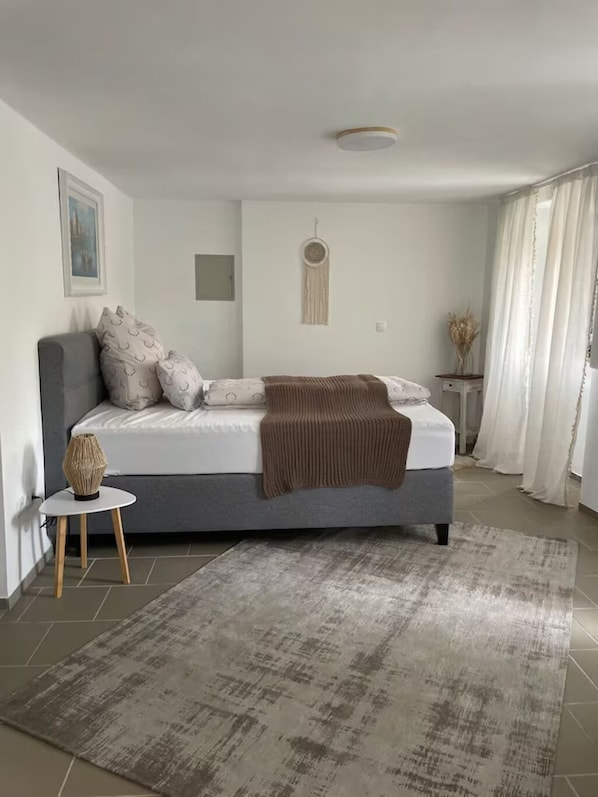 1 Schlafzimmer, Schreibtisch, Bügeleisen/Bügelbrett, kostenloses WLAN