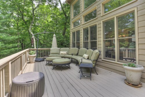 Modern Cabin in Big Canoe. Waterfalls, View, GameRoom, Dog friendly