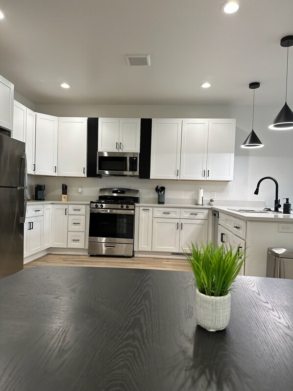Microwave, oven, stovetop, dishwasher
